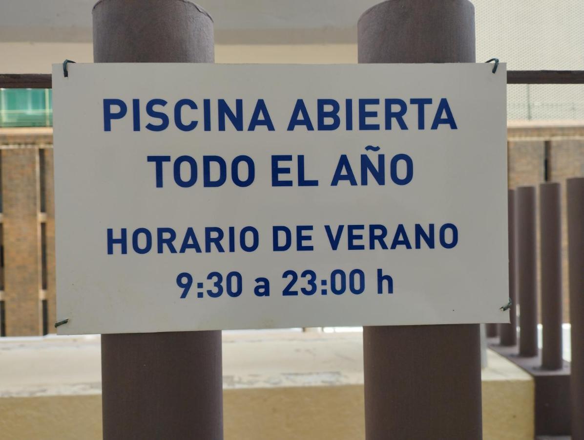 A 50 Metros Del Mar Y En 2 Paradas De Bus Estas En El Centro De Alicante Eksteriør billede
